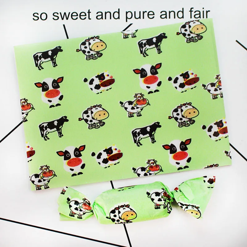 500pcs/lot Green Grassland Cartoon Cow Eating Grass Grease Proof Water Proof Nougat Wrapping Paper Creative Homemade Gift Wrap