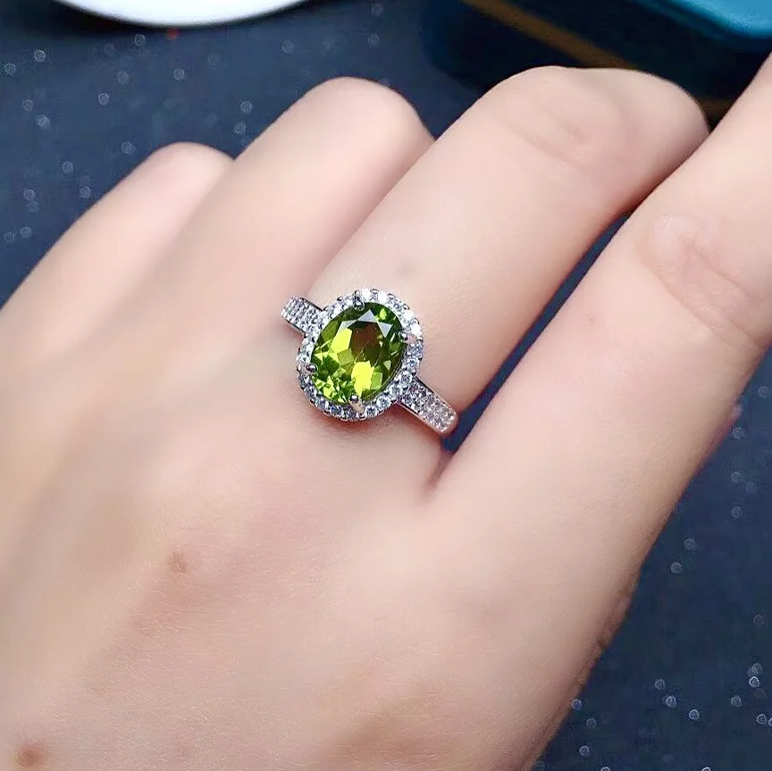 

2ct 7mm * 9mm VVS grade natural peridot ring for party solid 925 silver peridot silver ring fashion 925 silver peridot jewelry