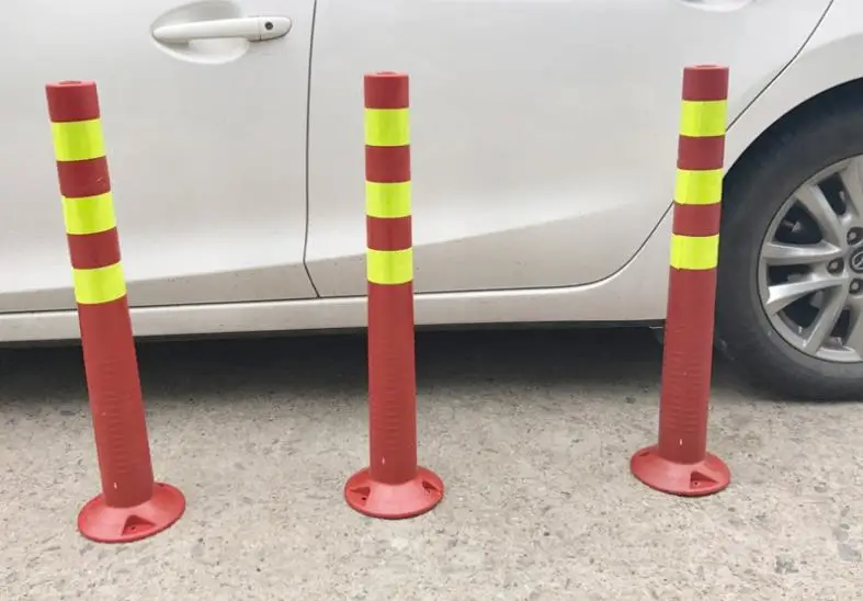 70cm Plastic Road Facilities Crossing Signs  Warning Pile Elastic Safety Cone