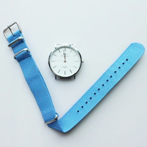 ساعة كوارتز للرجال والنساء ، حزام نايلون 20 مللي متر ، موضة