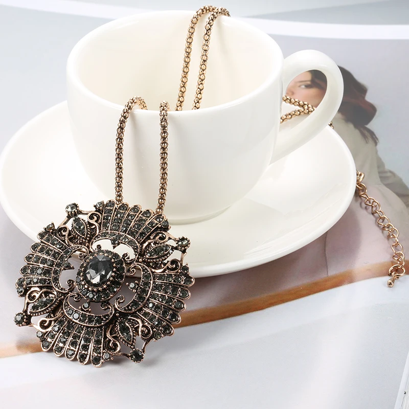Kinel Unique Gray Crystal Flower Bridal Necklace For Women Antique Gold Luxury Beach Party Drop Necklace Vintage Jewelry