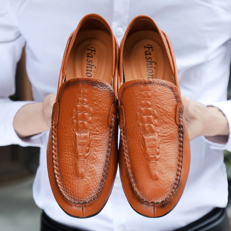 

Genuine Leather Men Shoes Luxury Trendy Crocodile Pattern Casual Slip on Formal Loafers Men Moccasins Italian Black Male Driving