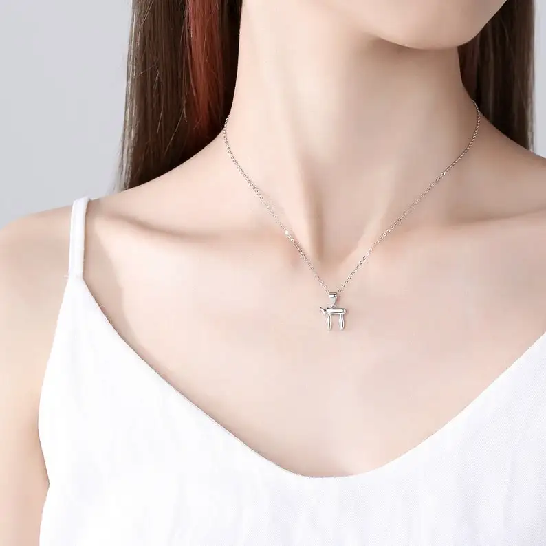 QIAMNI Religiosa Hebrew Chai Pendant Necklace Religious Amulet Judaica Jewish Symbol Initial Israel Spiritual Memorial  Necklace