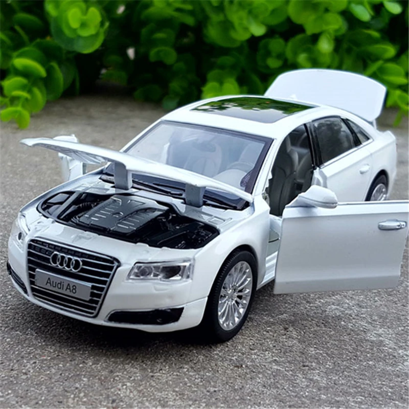 1/32 AUDI A8 Alloy Car Model Diecast & Toy Vehicle Metal Toy Car Model High Simulation Sound Light Collection Childrens Toy Gift