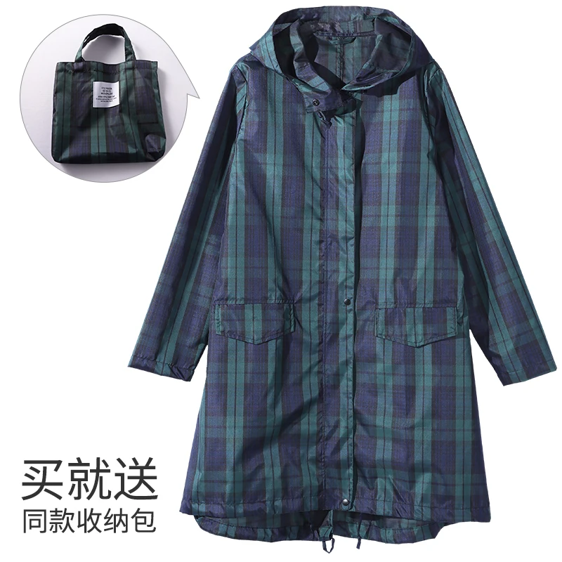 Fashion classic Plaid men\'s and women\'s adult windbreaker raincoat South Korea Japan tide protection antifouling rainproof long