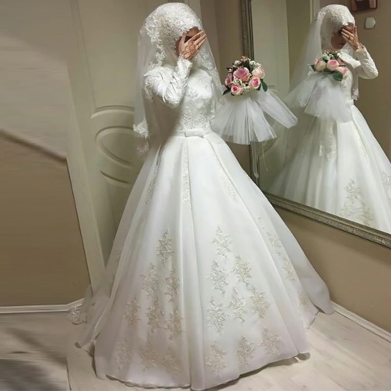 Long Sleeves Muslim Wedding Dresses With Hijab Ball Gown Sweep Train Jewel Applique Chiffon Floor-Length Arabic gelinlik