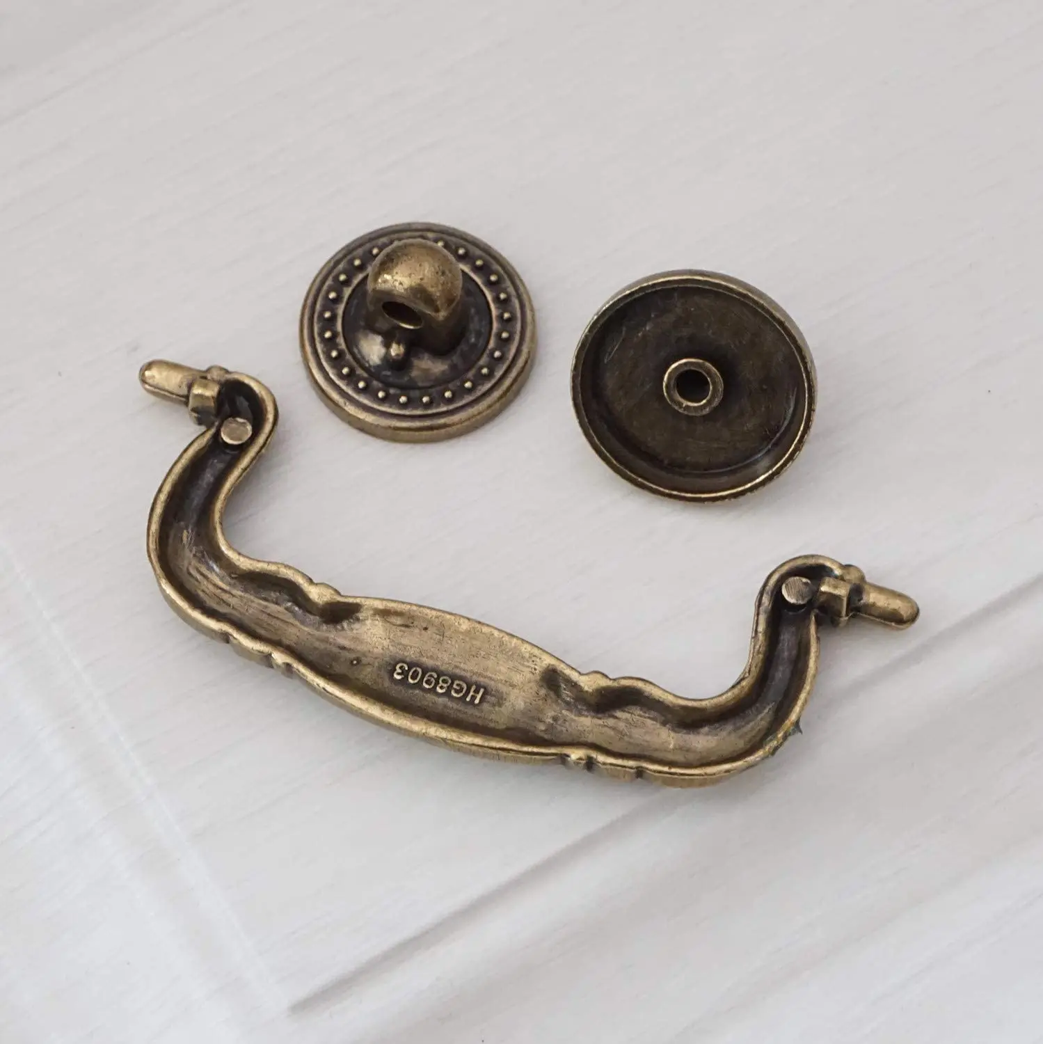 Mobiliário vintage Hardware Retro Gaveta Do Armário Alças Cozinha Armário Puxa Wardrobe Dresser Handle Antique Bronze Porta Maçanetas