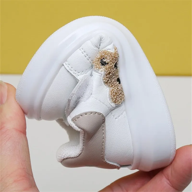 New Sping/Autumn Baby Shoes Leather Toddler Boys Girls Sneakers Cute Bear Soft Sole White Tennis Fashion Little Kids Shoes