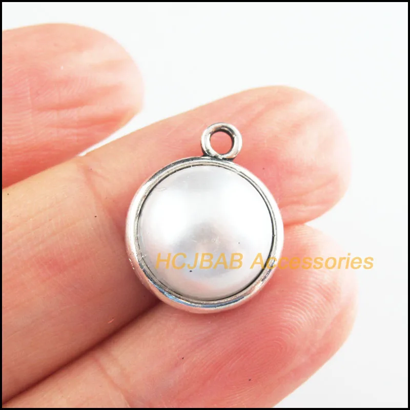 20Pcs Tibetan Silver Tone Retro White Acrylic Round Charms Pendants 14x17mm