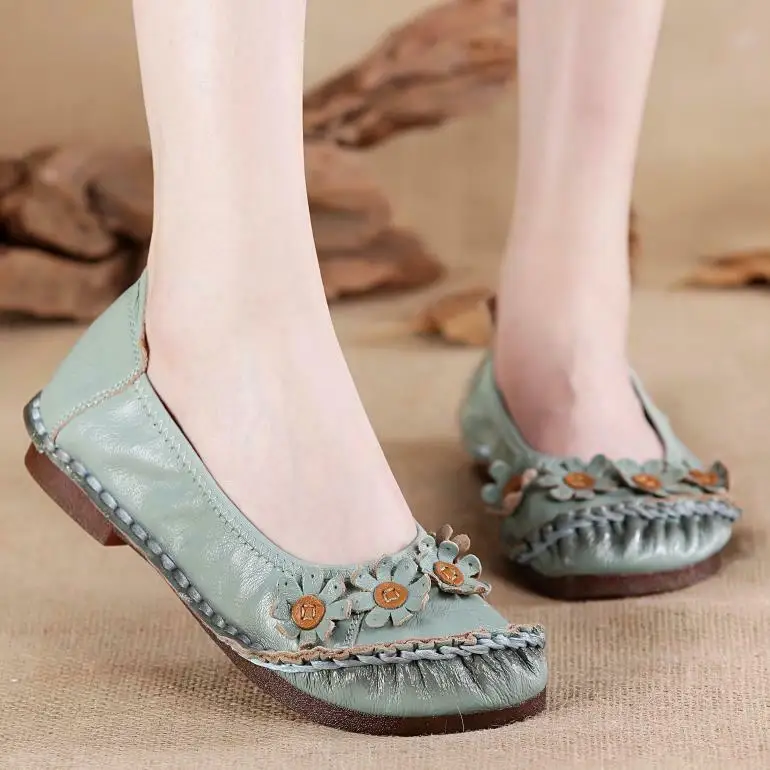 Womens Ethnic Chinese Style Handmade Cowhide Flower Pull On Shoes Soft Loafers