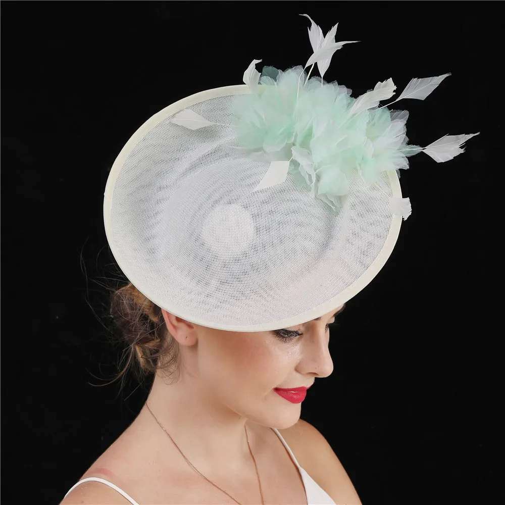 멋진 Sinamay Fascinators 우아한 여성 여성용 모자 꽃 베일 모자를 쓰고 있죠 패션 신부 결혼 모자 헤어핀