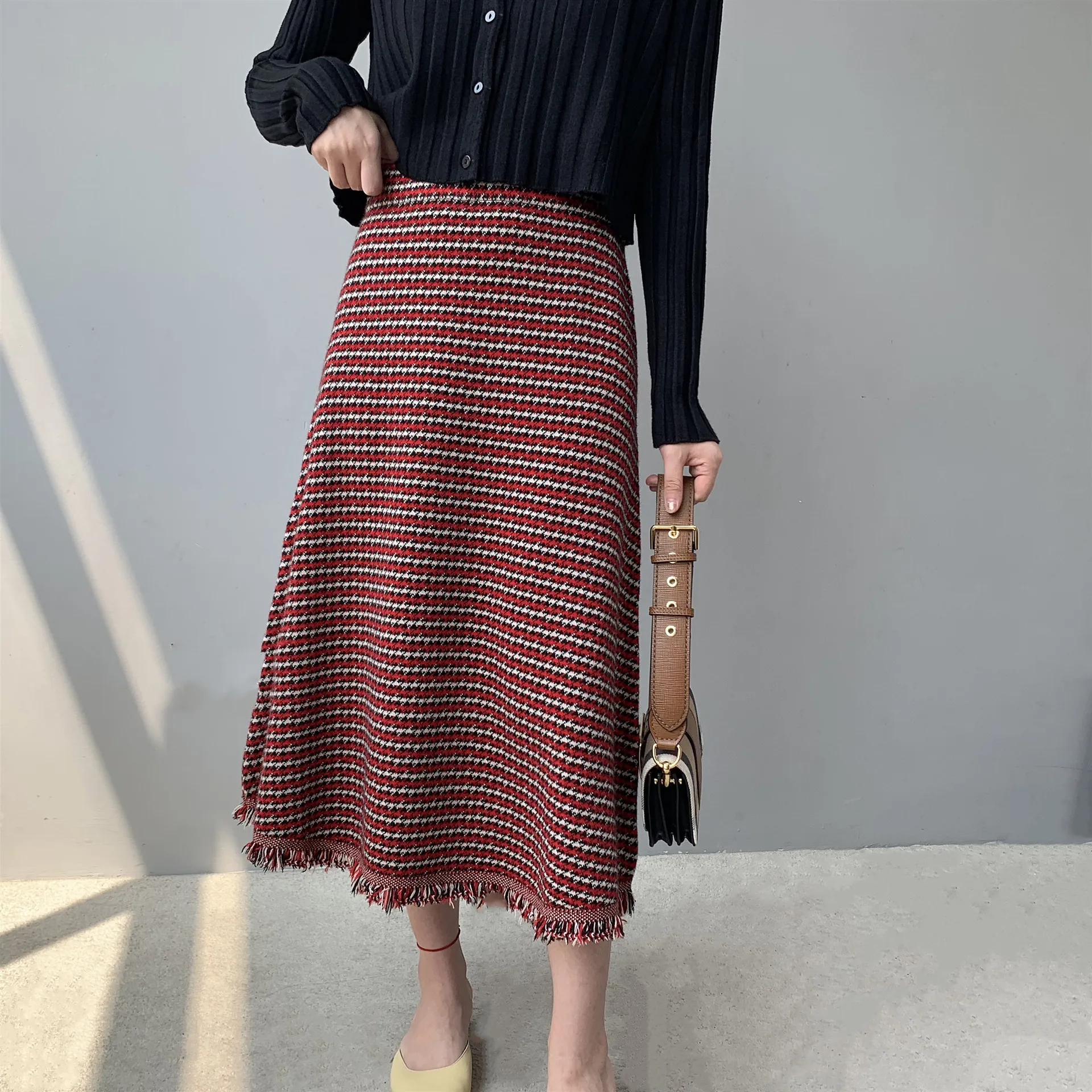 2020 Winter Skirt Women High Waist Slim A-Line Skirts Womens Fashion Stripe Kintted Skirts Femme High Street Casual Tassel Skirt