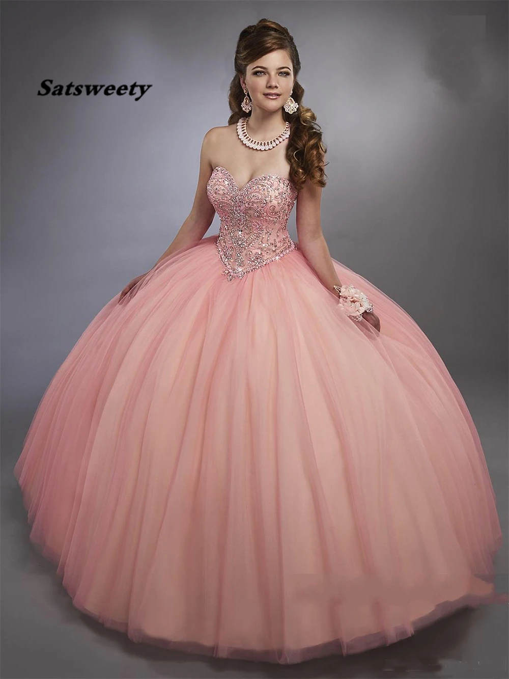 

Blush Pink Ball Gown Quinceanera Dresses Corset Lace-up Back Bling Bling Crystals Girl Party Gowns Ball Gown Sweet 15 Dresses