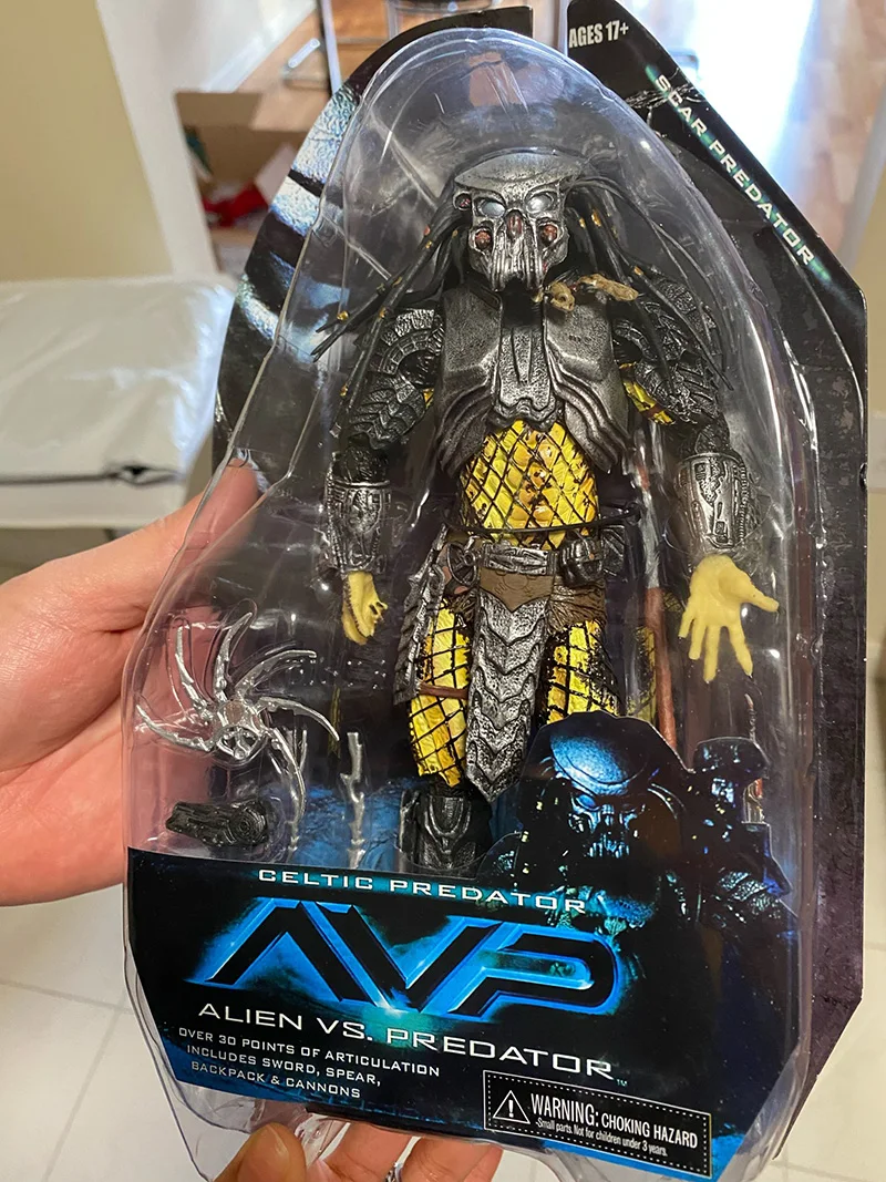NECA Masked Scar Predator 1/12 PVC Action Figure