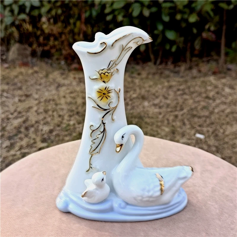 Vine Embossed Porcelain Swan Flower Vase Ceramic Cygnet Jardiniere Tabletop Houseware Ornament Decor Craft Gift for Mother\'s Day