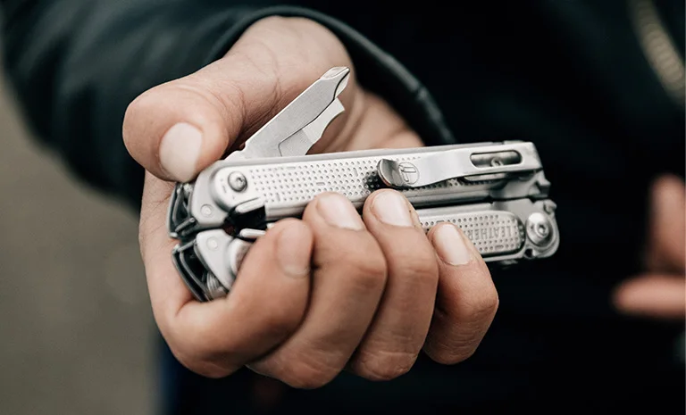 LEATHERMAN - FREE P2 Multitool with Magnetic Locking, One Hand Accessible Tools and Premium Nylon Sheath