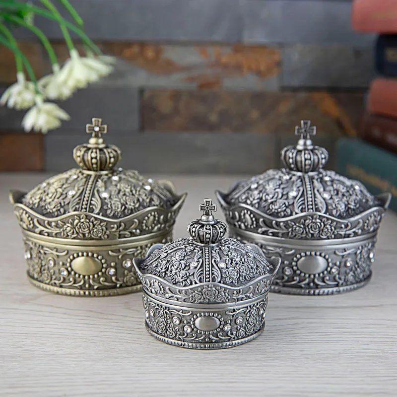 Vintage Jewelry Box Antique Crown Design Trinket Treasure Chest Storage Organizer Metal Earrings Keepsake Giftb Box for Women