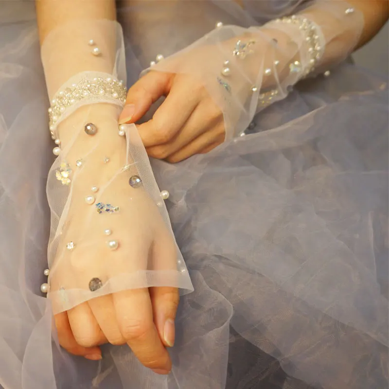 Soft Tulle bride gloves gauze gloves Pearl Crystal Beads short gloves wedding dress wedding accessories