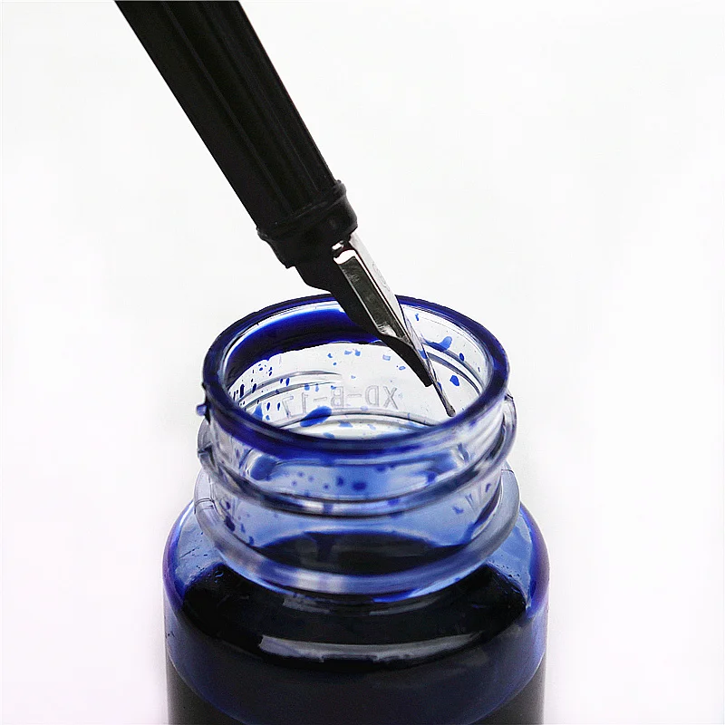 Fountain pen ink The color is bright and fresh Suitable for most water-based ink pens