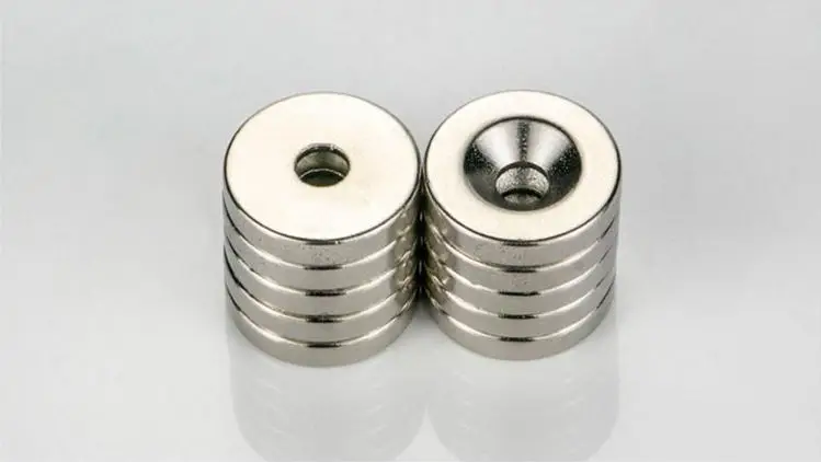 Magnete forte magnetico normale rotondo con foro magnete forte D20x3 anello magnetico svasato da 5mm anello magnetico