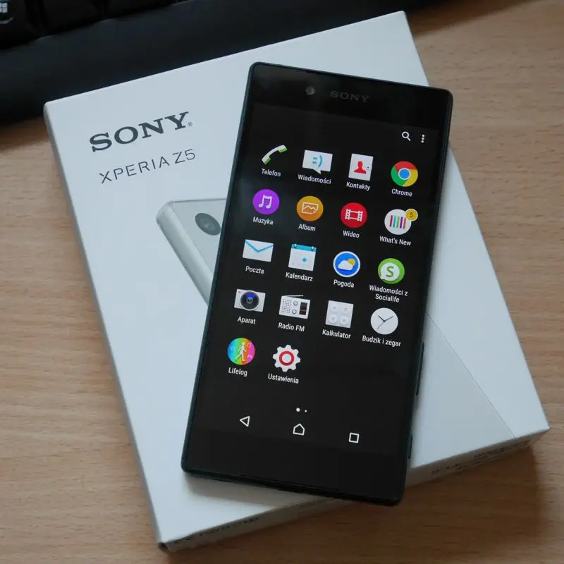 Ponsel Sony Xperia Z5 E6653 Tidak Terkunci Ponsel 5.2 "3GB RAM 32GB ROM Octa Core 23MP 4G LTE Android Ponsel Pintar-Tidak Ada NFC