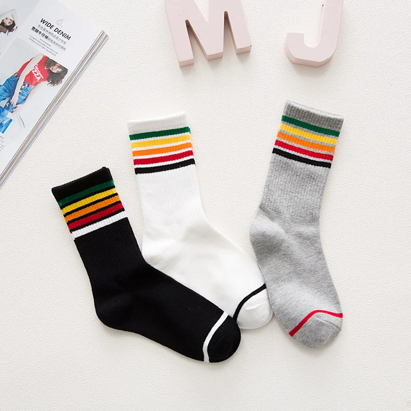 Autumn and Winter NEW Street Rainbow Pinstripe Black White Pure Dip Girl SOCKS College Style Women In the Stockings