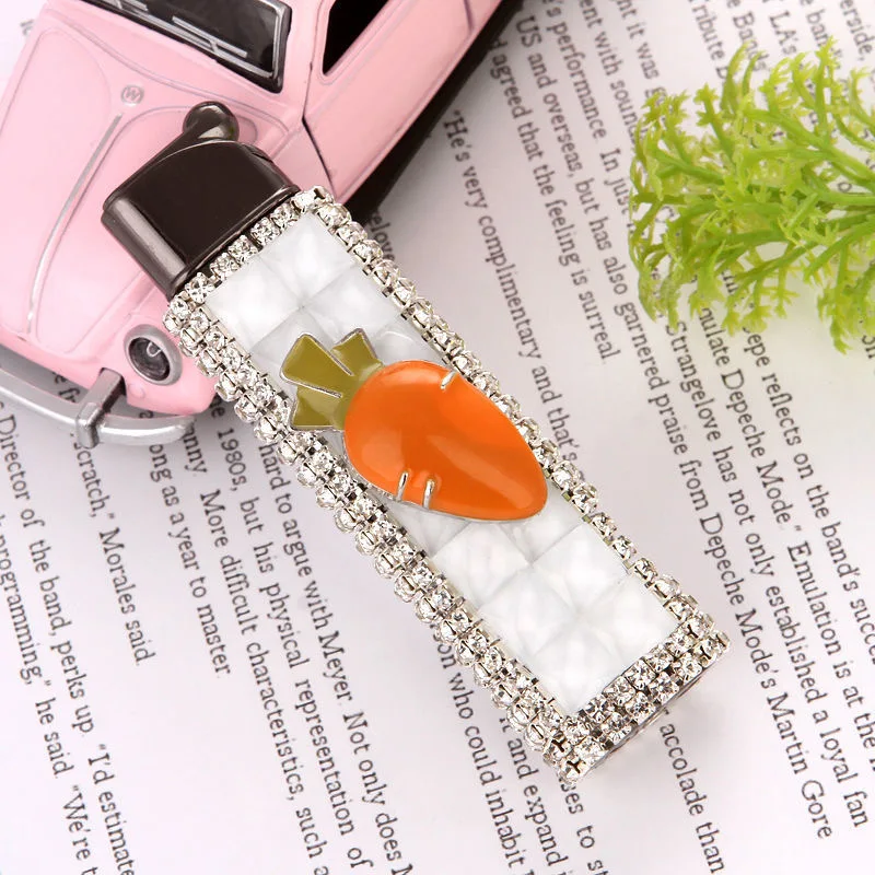 Handmade Diamond Butane Lighter Creative Windproof Rhinestone Portable Cute Lady Gift Smoking Accessory Torch  Lighter