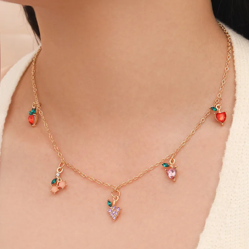 Collier en cristal doux, pomme cerise raisin Fruits, chaîne clavicule en or mignon, collier de fête, bijoux cadeaux 1 pièce