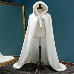 Mantello da sposa invernale con finiture in pelliccia sintetica calda personalizzata Splendidi mantelli da sposa Giacca lunga con cappuccio per feste Avvolgente bianco/avorio