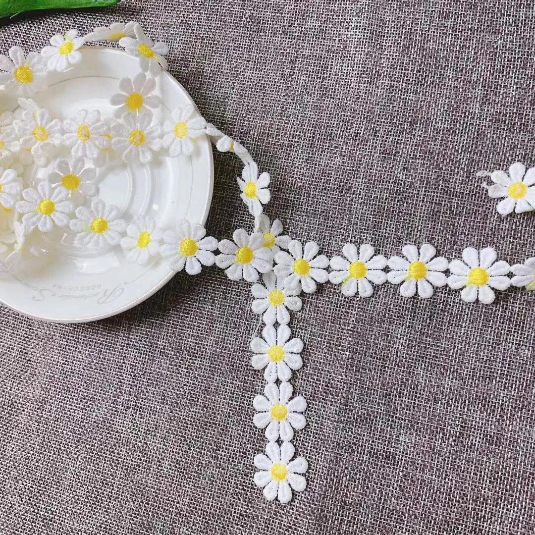 2.5CM ampio cotone pastorale ricamato Daisy Ribbon Dress pizzo Applique colletto scollatura Trim fai da te copricapo da sposa cucito Decor