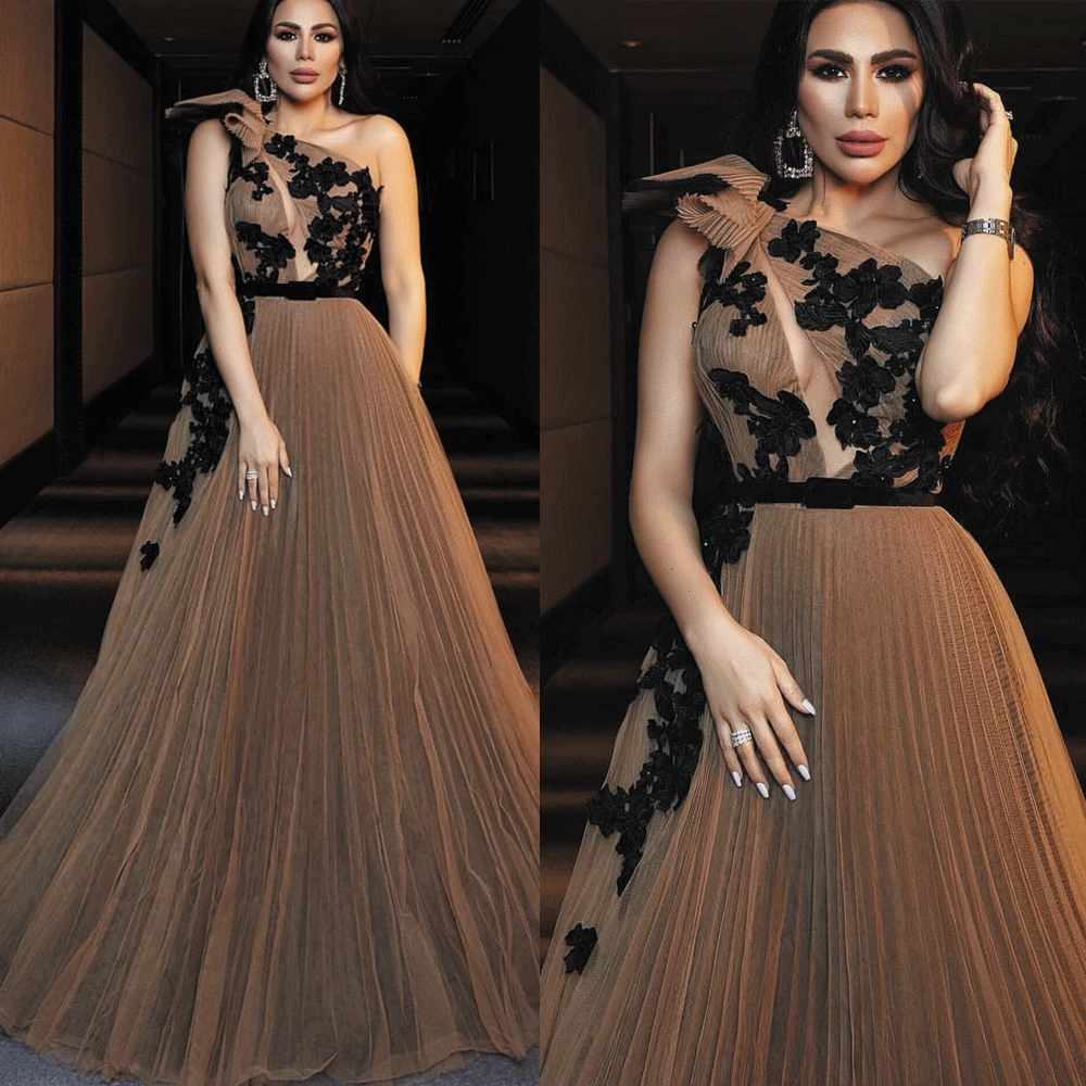 SuperKimJo Vestidos دي غالا واحد الكتف الدانتيل زين فساتين لحضور الحفلات الموسيقية طويل مطوي أنيق فاخر فستان حفلات رداء دي سهرة