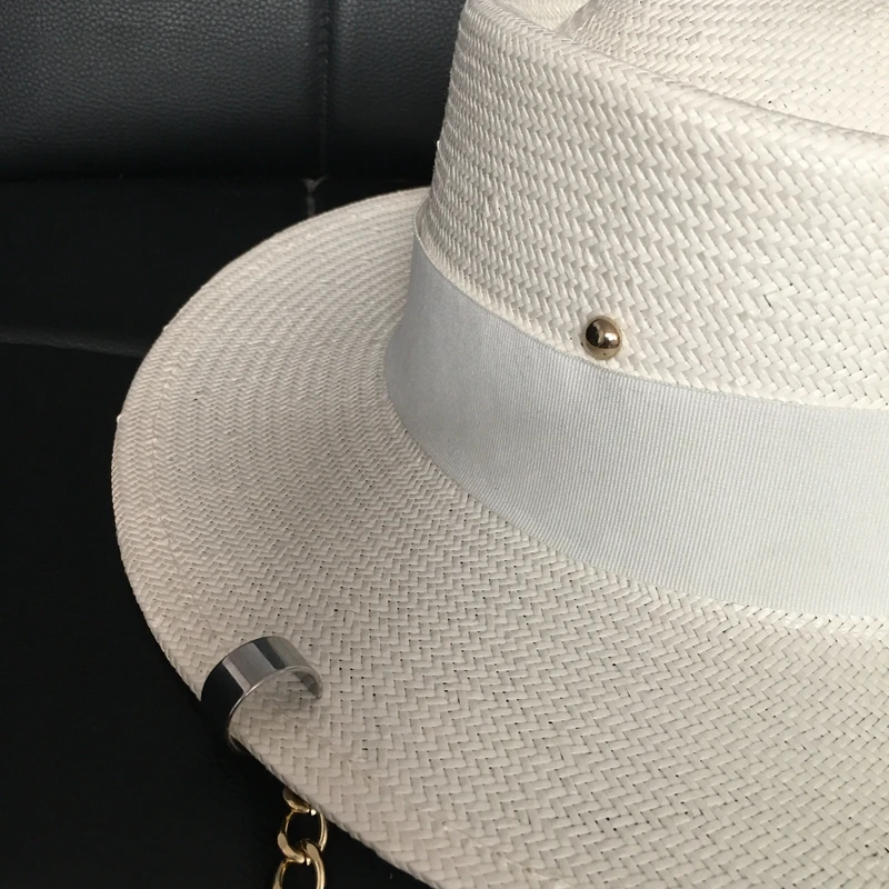 2021 new arrival Women\'s summer hat with chain and pin  white straw women\'s cap female