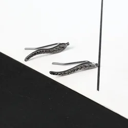 New Minimalist Leaf Clip Earrings for Women Simple Design Girls Ear Clips Fashion Small Earrings Mini Ear Jewelry aretes