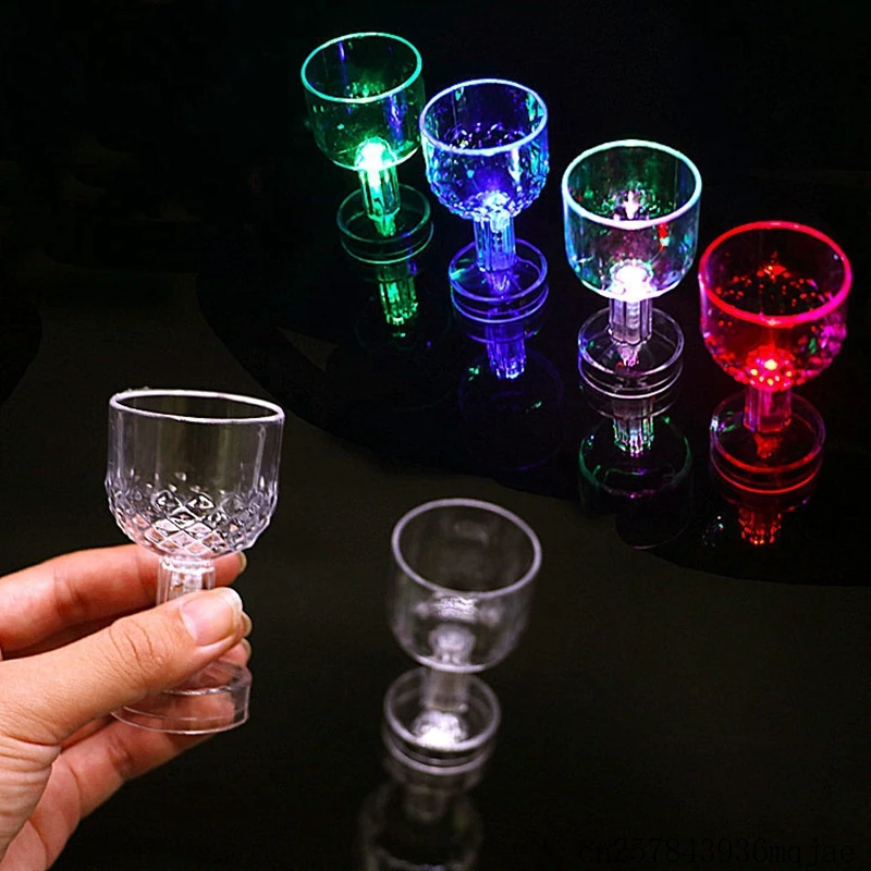 100 Pcs Luminous Wine Cup Color Changeable LED Shot Glass Cup Party Drinkware Wine Whisky Fashing Cup for Bars Events