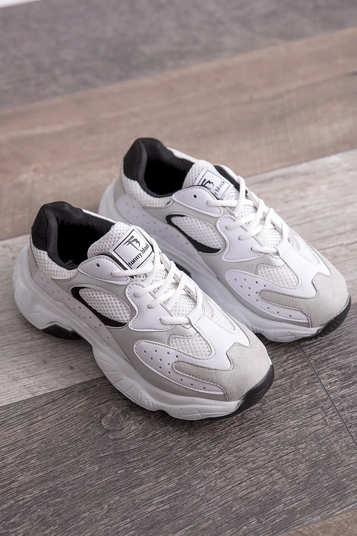 

White gray color sport shoes and sports shoes running shoes casual wear casual solid Sneakers all seasons