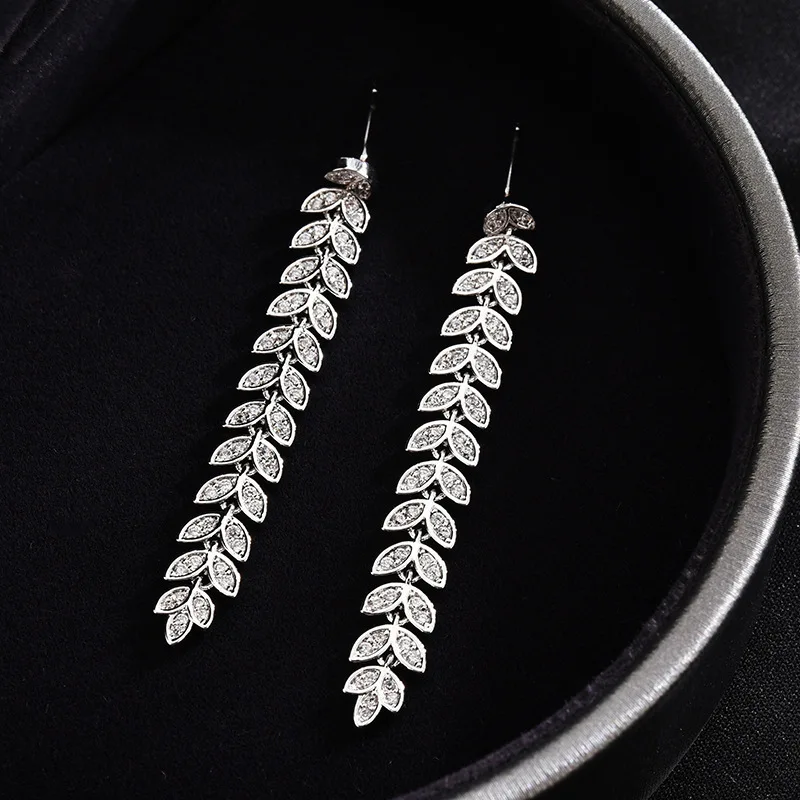 

1pair Clear CZ Leaf Tassel Shaped Earring Studs Dangle Luxury Earring Studs Earrings Fashion Jewelry