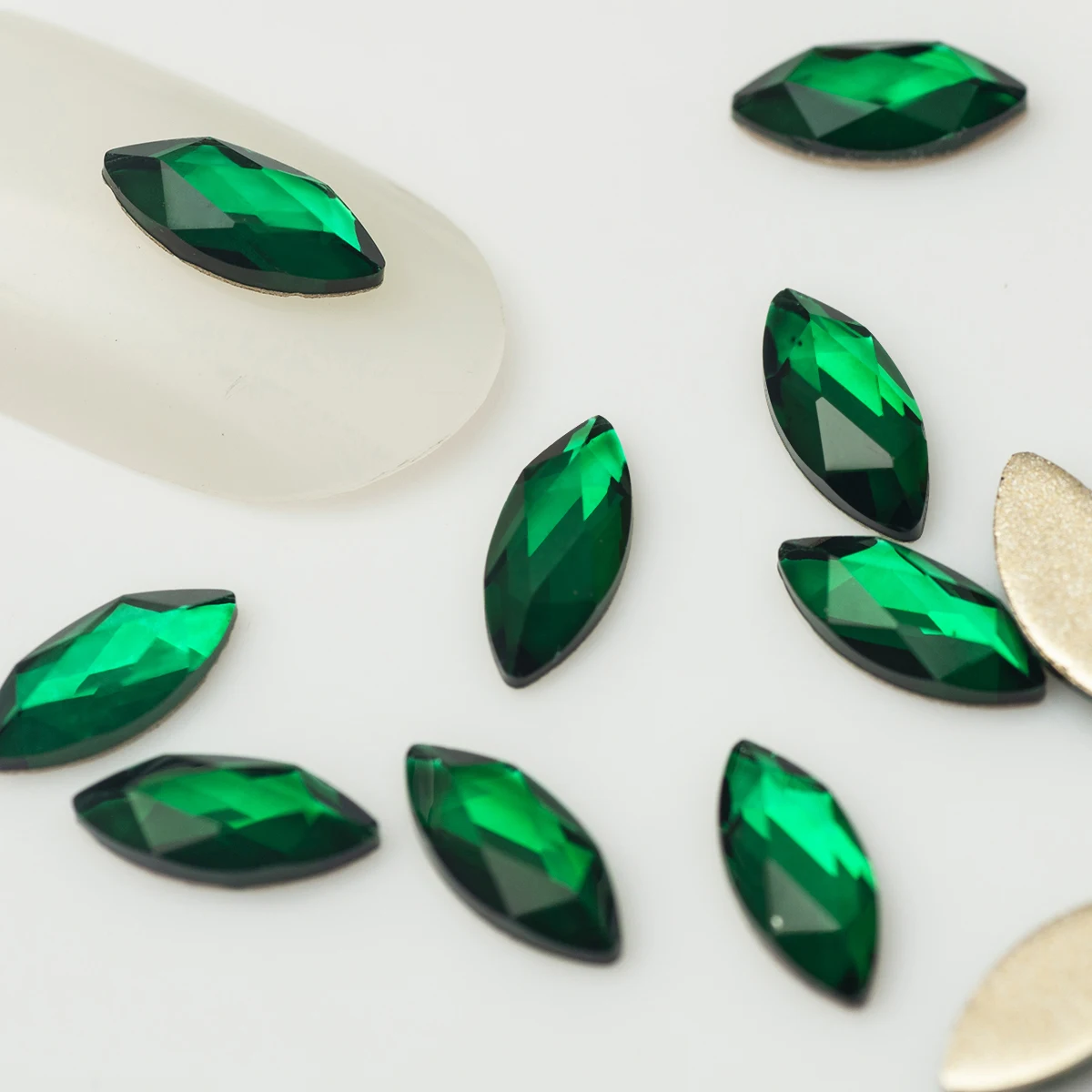 100 stücke Super Glitter Nail art Strass Pferd Augen Flatback Kleber Auf Kleid Glas Kristalle Für DIY Handwerk Tanzen Kleid – Detail 4