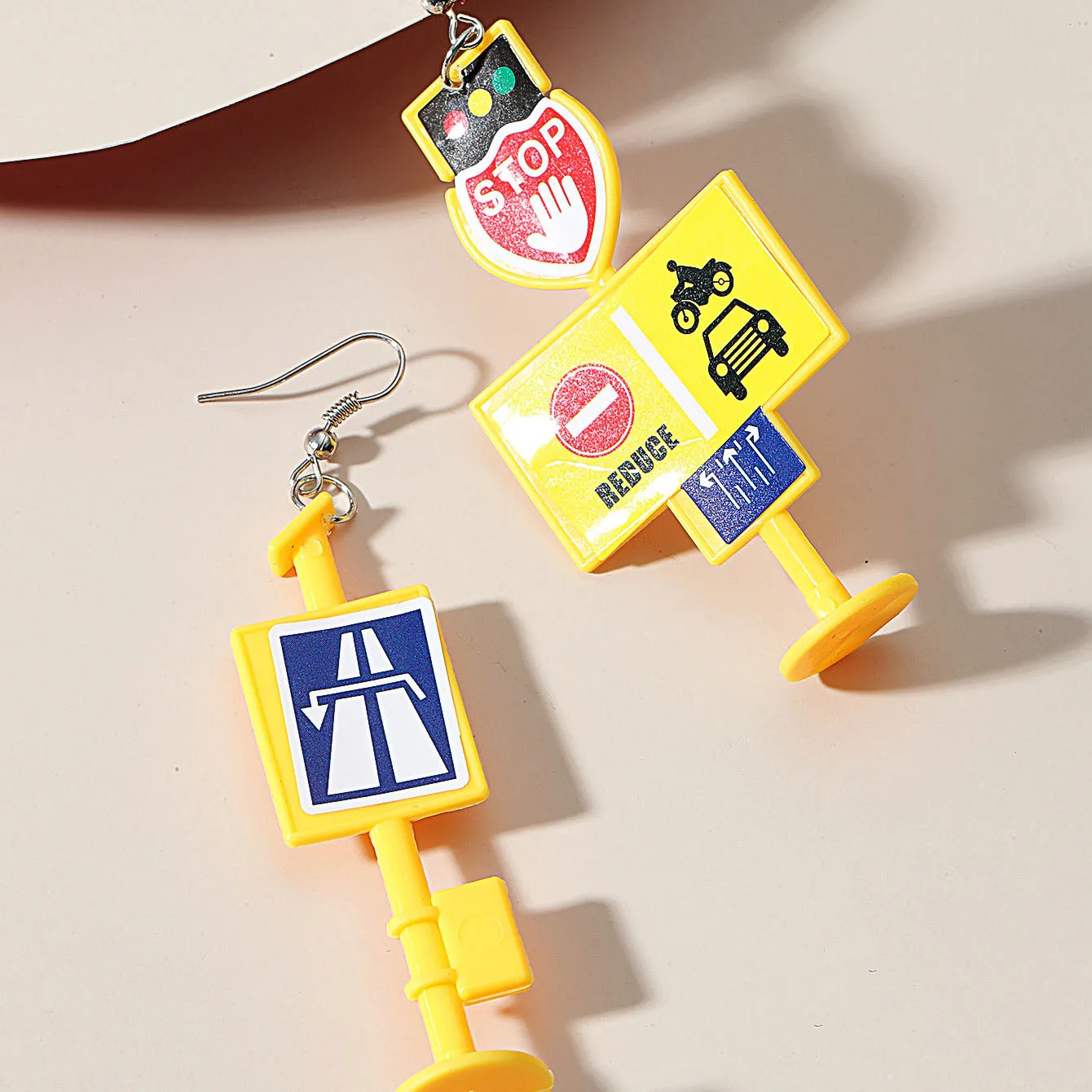 New Punk Traffic Road Sign Acrylic Drop Earrings for Women Geometric Funny Long Dangle Earrings Pendant Fashion Party Jewelry