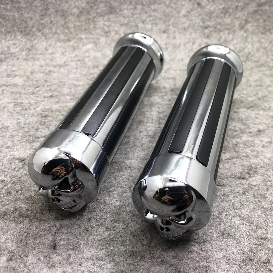 25MM Chrome Motorcycle Handlebar Skull Bar End Motorbike Hand Grips For Kawasaki Vulcan Suzuki Harley Davidson Yamaha V-Star