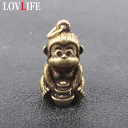 Antique Brass Monkey Holding Ingot Decoration Accessories Copper Chinese Zodiac Monkey Pendants for Keychains Craft Car Keyrings