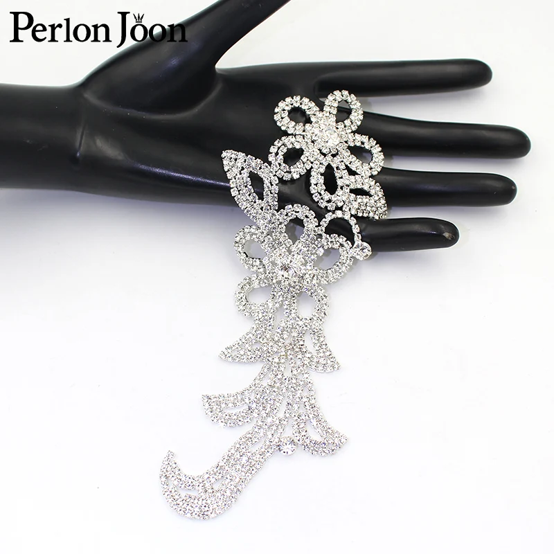 1pcs glitter crystal flower decoration brooch patch silver rhinestone applique wedding breast or shoe DIY decoration YHZ041