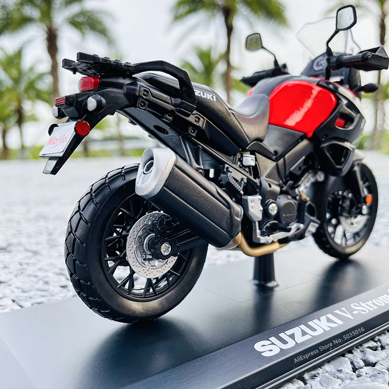 Maisto 1:12 Suzuki v-strom con base de aleación, motocicleta todoterreno, modelo de fundición a presión autorizado genuino, regalo de colección de