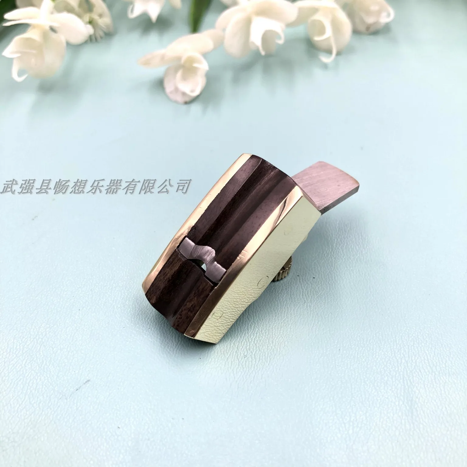 

1 piece of small lift/trimming tools, ebony package copper plane/concave, hook groove plane, instrument tool