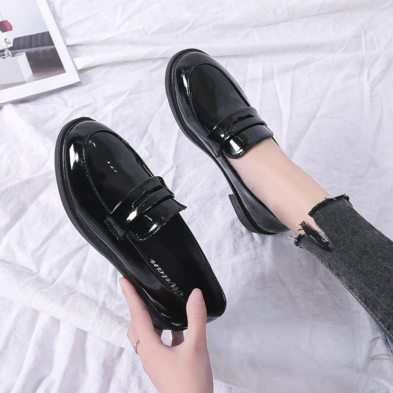 British Style Shoes Woman Flats Round Toe Women\'s Moccasins Modis All-Match Oxfords Shallow Mouth Casual Female Sneakers