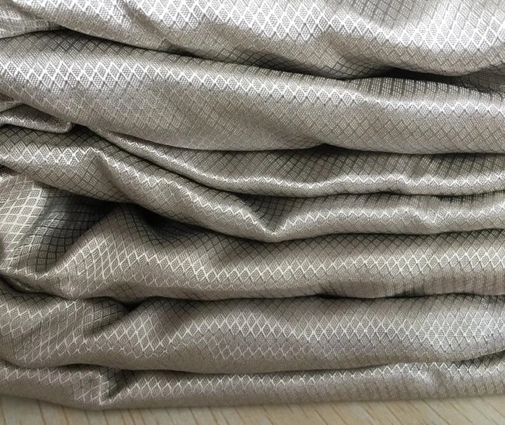 Pure Silver Fiber EMF/RFID/EMI/RF Blocking Radiowave/Microwave Shielding Fabric with Healthy to Body Washable and Soft Plaid