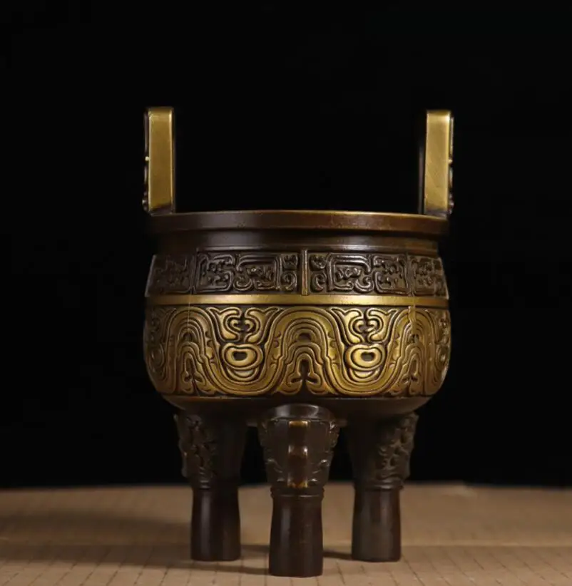 

Seiko archaize brass three foot Incense burner crafts statue