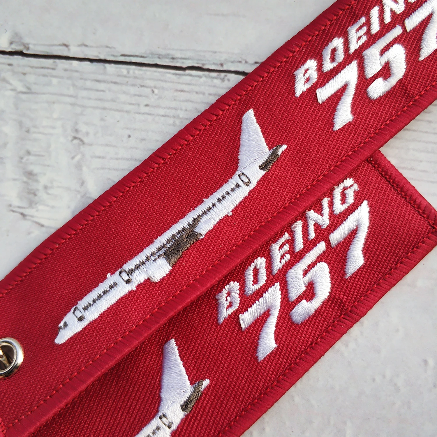 1 Set Rood Boeing 757 Vliegtuig Armband Telefoon Strap Borduren Keys Id Card Gym Bandjes Usb Badge Houder Voor Aviator kerstcadeau