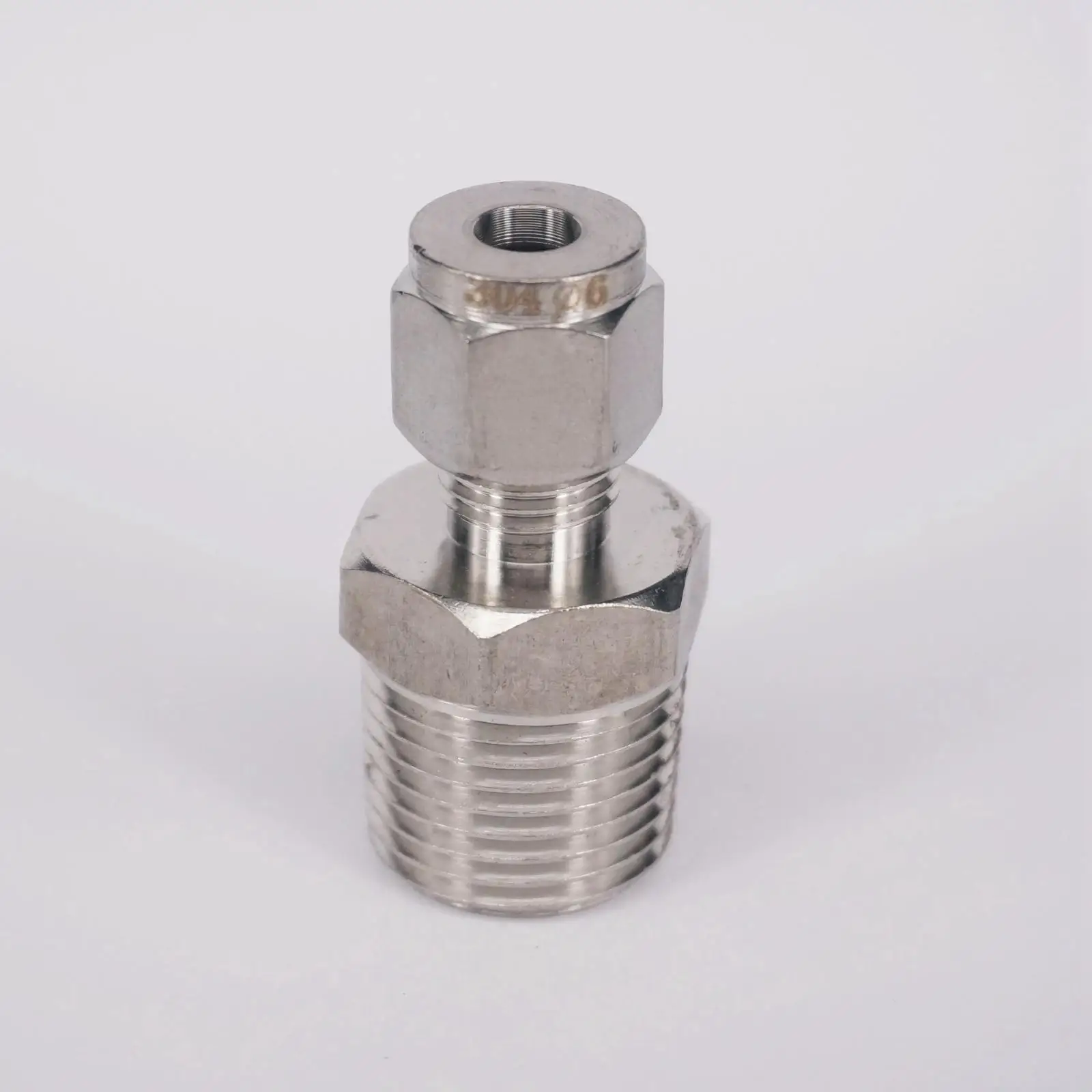 

1/2" NPT Male -Fit Tube OD 6mm 304 Stainless Steel Sleeve Ferrule Pneumatic Connector Fitting