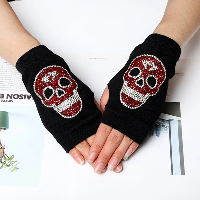 Women\'s Winter Warm Touch Screen Mitts Black Knit Half Finger Driving Gloves Punk Skull Rhinestone Short Hip-hop Gloves H82