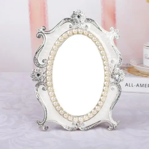 hot sale European vintage mirror, the princess mirror of makeup, tabletop desk mesa mirror bedroom toilet glass large